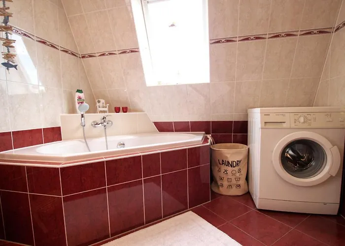 Putgolla In Apartment *